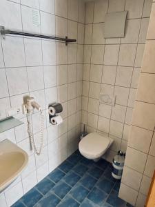 Un baño de Hotel Kirchdach
