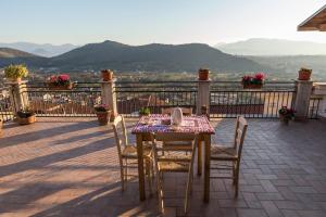 Nespecifikovaný výhled na hory nebo výhled na hory při pohledu z bed and breakfast
