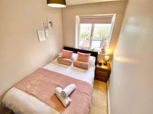 Krevet ili kreveti u jedinici u objektu Convenient Manchester city centre 3BD with free parking