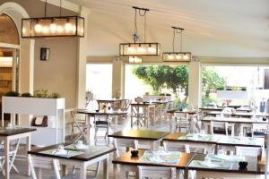 Reštaurácia alebo iné gastronomické zariadenie v ubytovaní Club del Sole Vigna sul Mar Family Collection