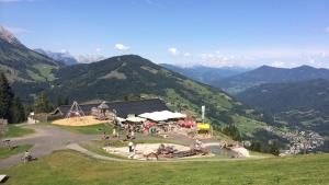 Pohľad z vtáčej perspektívy na ubytovanie Alpendomizil A18