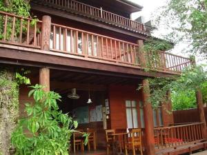 Balkón nebo terasa v ubytování Riverhouse-The Teak House