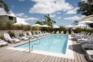 Bazén v ubytování Costa Colonia - Riverside Boutique Hotel nebo v jeho okolí