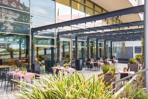 Restoran ili drugo mesto za obedovanje u objektu Park Inn by Radisson Stuttgart