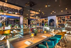 Restoran ili drugo mesto za obedovanje u objektu Park Inn by Radisson Stuttgart