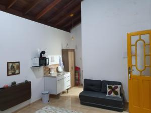 Sitio Aconchego Verde Guararema的厨房或小厨房