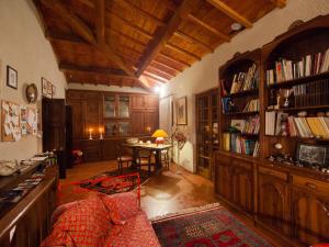The library in A villát