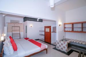 Gallery image of Sea view Beach Resort in Unawatuna
