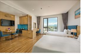 Gallery image of Seashore Hotel & Apartment in Da Nang