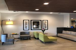 Posezení v ubytování Holiday Inn Express Hotel & Suites Albany by IHG