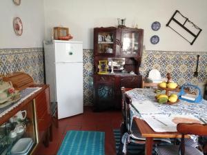 Kuchyň nebo kuchyňský kout v ubytování Casa da Lomba
