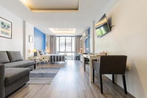 Гостиная зона в Cozy Studio 1 in Sathorn, BTS Saint Louis
