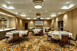 Restaurace v ubytování Holiday Inn St. George Convention Center by IHG + 26 fotografií