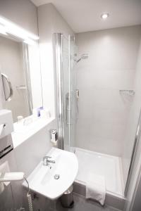 Koupelna v ubytování Hotel Elite