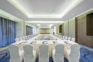 上海松江假日酒店（近庙前街）商务区和/或会议室