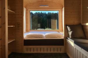 Postel nebo postele na pokoji v ubytování Citi Krasti Eco Spa Residence
