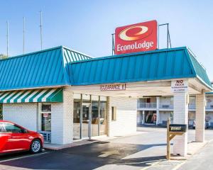 Gallery image of Econo Lodge McDonough South in McDonough