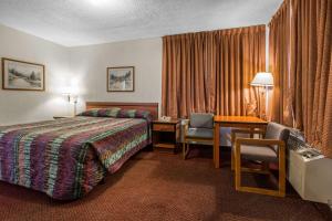 Gallery image of Rodeway Inn & Suites Colorado Springs in Colorado Springs