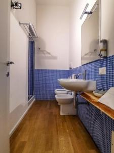 Koupelna v ubytování Ballarooms B&B Palermo Centro + 38 fotografií
