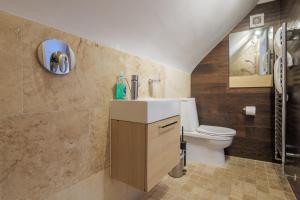 Gallery image of Cunsey, Penthouse Apartment Windermere in Windermere