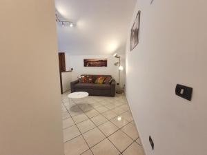A seating area at FraBa Apartment