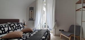 A bed or beds in a room at FraBa Apartment