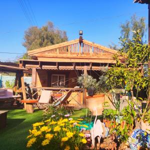 En hage utenfor Libi Bamidbar, Healing & Relaxation Resort in The Dead Sea
