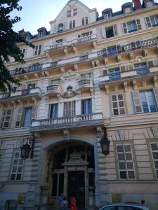 Η πρόσοψη ή η είσοδος του Studio indépendant centre ville Aix les bains