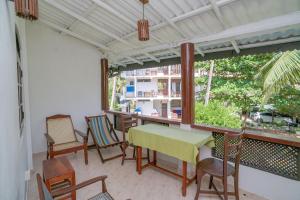 Gallery image of Sea view Beach Resort in Unawatuna