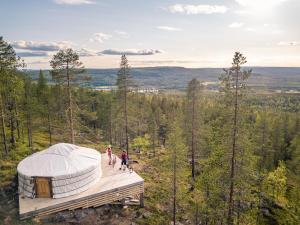 Loodusmaastik of the luxury tent lähedal