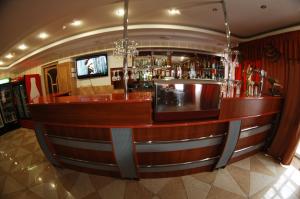 Lounge alebo bar v ubytovaní Hotel Intourist