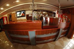 Lounge alebo bar v ubytovaní Hotel Intourist