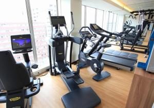 Spordikeskus ja/või sportimisvõimalused majutusasutuses Urban Hotel Kyoto Gojo Premium