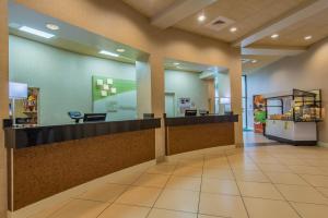 Gallery image of Holiday Inn New Orleans West Bank Tower, an IHG Hotel in Gretna