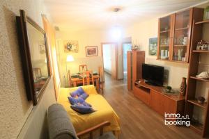 Apartamento La Perla de Sant Carles-InmoBooking (España Sant Carles de la  Ràpita) - Booking.com