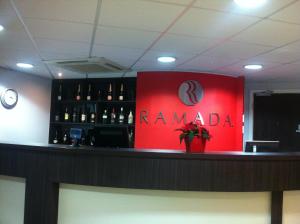 Nápoje v ubytování Ramada London Stansted Airport