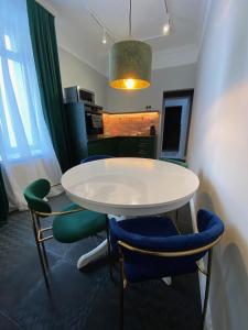 Η κουζίνα ή μικρή κουζίνα στο Nordischer Hof Apartments, Free Parking