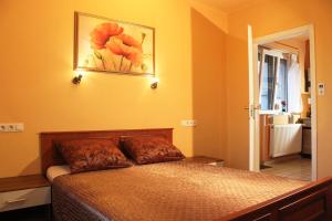 Posteľ alebo postele v izbe v ubytovaní White & Quiet Apartment House