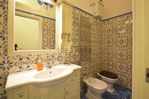 Ένα μπάνιο στο Luxury Apartment Amalfi