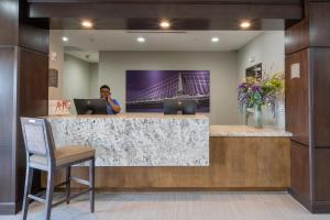 Imagen de la galería de Staybridge Suites Houston East - Baytown, an IHG Hotel, en Baytown