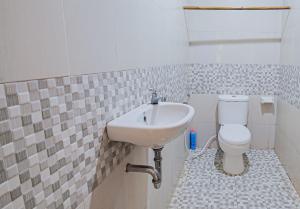 Un baño de Zamzam Anjani Villa Lombok 26 fotos más