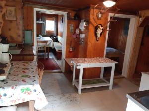 Posezení v ubytování Platzerhütte + 37 fotografií