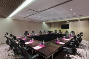 徐州绿地皇冠假日酒店商务区和/或会议室