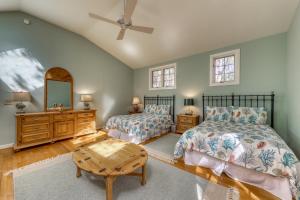 Кровать или кровати в номере Glen Abbey 236