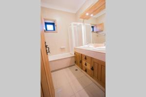 Ένα μπάνιο στο Quinta da Mesquinhata +22 φωτογραφίες