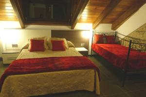 Krevet ili kreveti u jedinici u objektu La Solana de Jaca - Casa Collarada