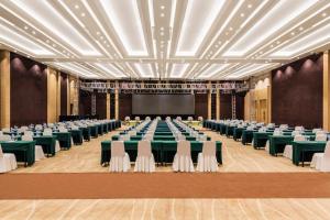 Konferenční prostory v ubytování Holiday Inn Mudanjiang by IHG + 37 fotografií