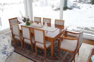 Land - Haus að vetri til