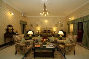 Posezení v ubytování Gajner Palace-Heritage by HRH Group of Hotels
