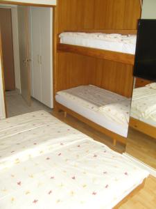 Voodi või voodid majutusasutuse Vista Resort Hostel toas